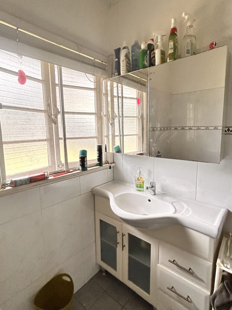 b376001e-b9bf-48e3-b7ac-7d35c3f61860