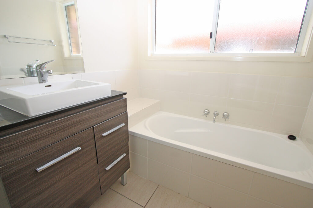 b20a0098-47a3-495f-b37a-1726d6054858