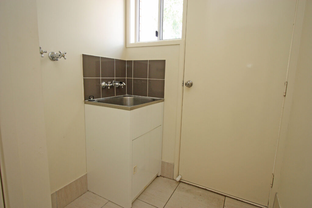 b20a0098-4c09-417a-b14b-7c7a0b839843