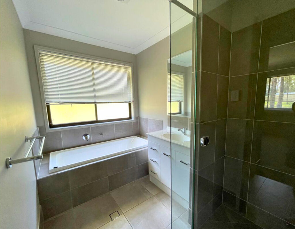 b2e80513-6166-4ccc-8b67-35158575ff44