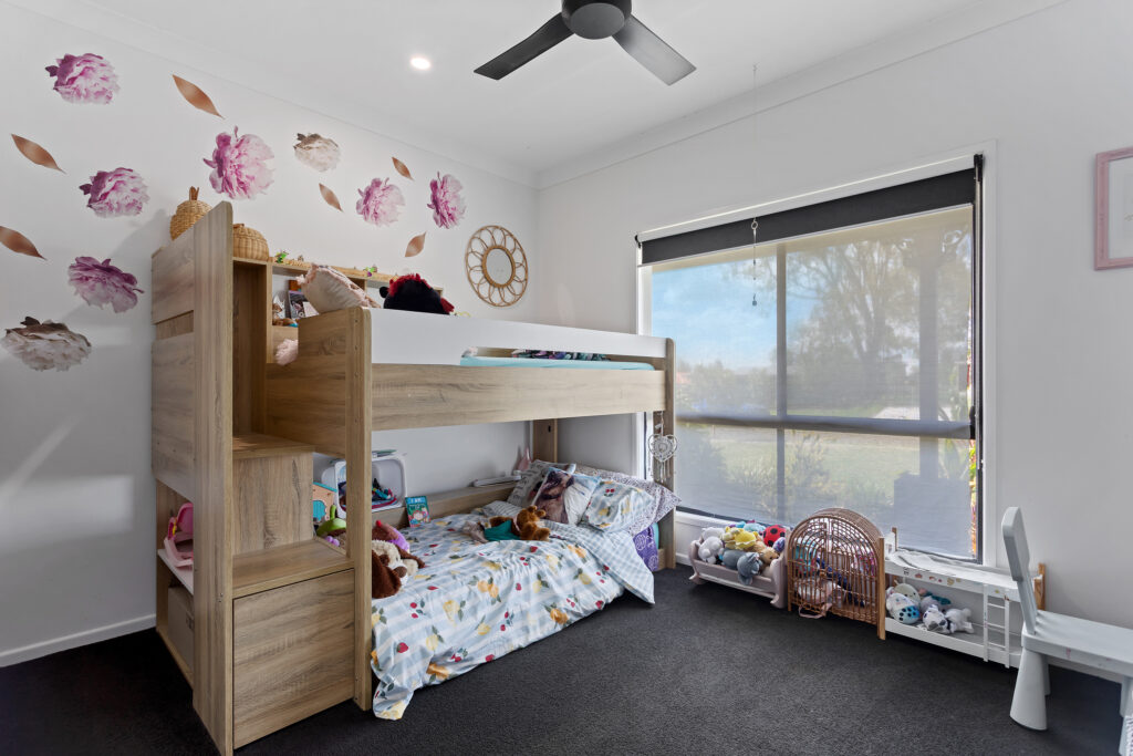 b39004ed-8bd0-48e7-8cc3-e533dd27ad8b