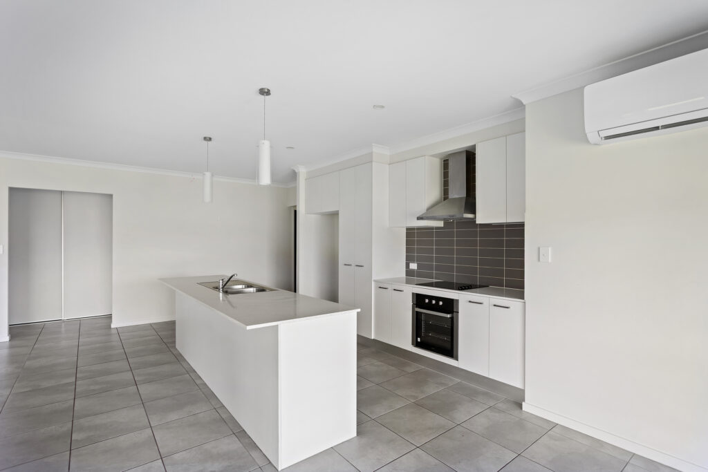 b3a70105-746e-46c2-a80f-3fc44c694b55