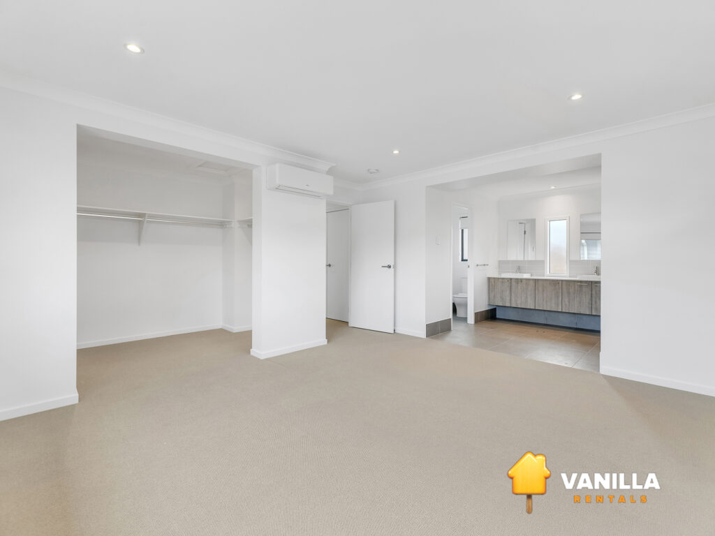 b1fb0513-8379-4c7e-a49c-8300867df04d