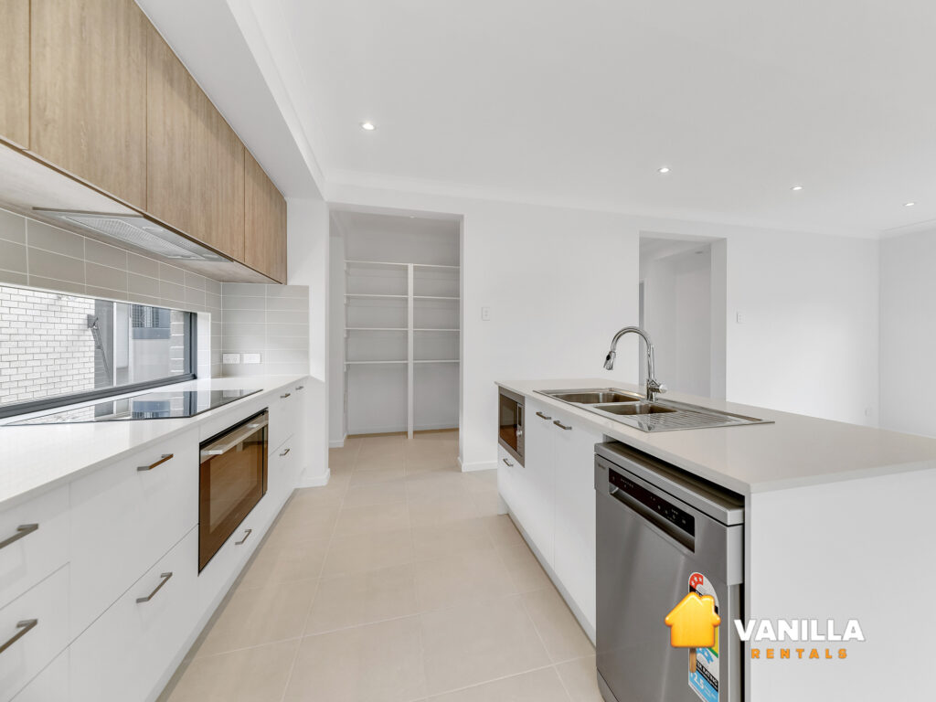 b1fb0513-9d0a-45bf-b826-2d344043392e