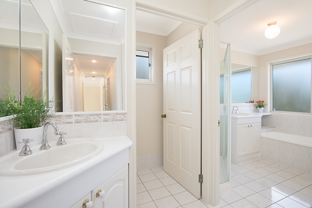 b2d1034f-dd11-4f8c-af85-9ad31c7b18d6