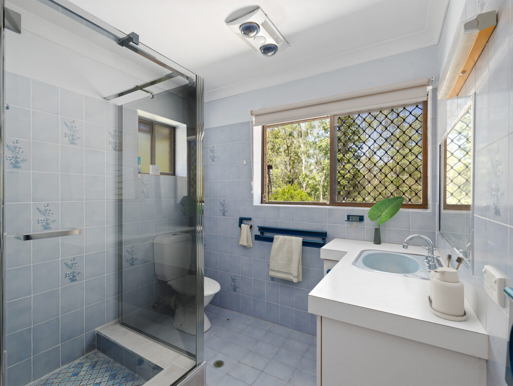 b3c904fd-c2a3-4064-82c1-1def3406dbc8