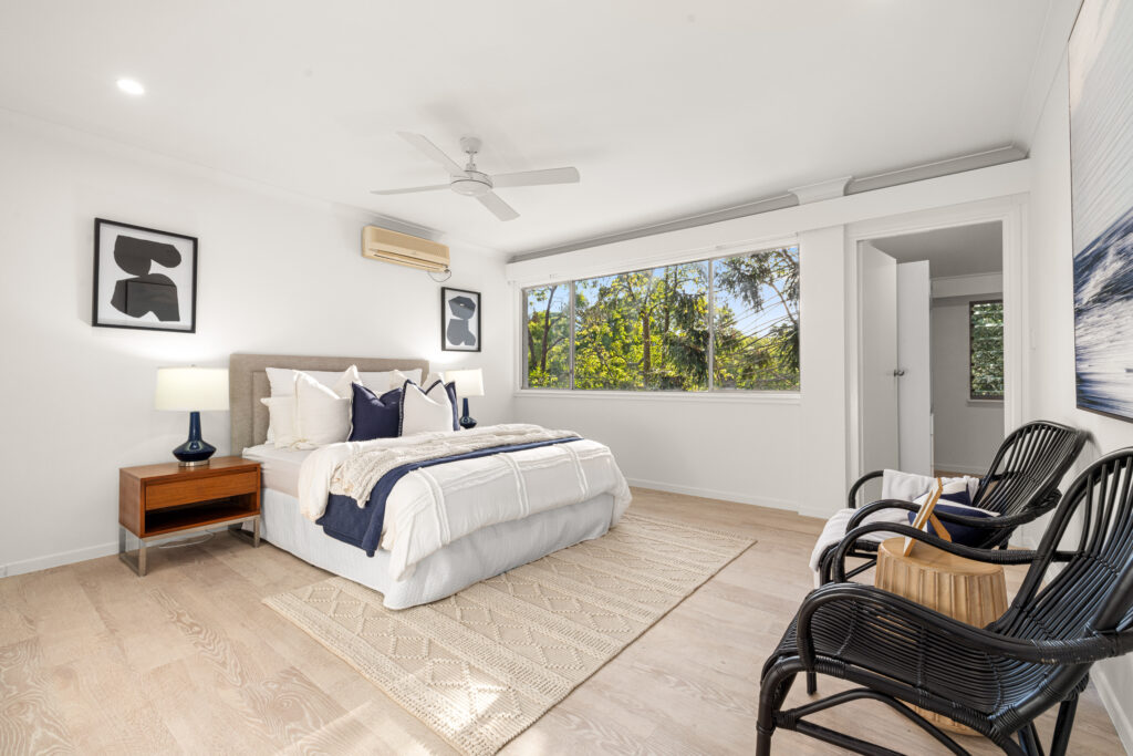 b3e000b2-2741-41f0-9674-1ee47aa3c68c