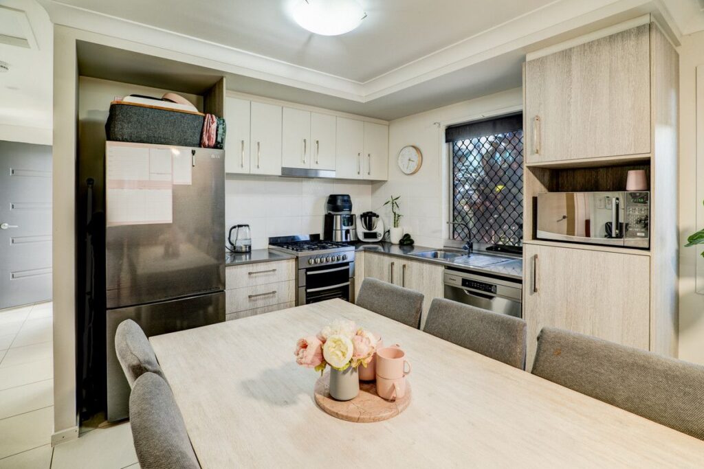 b2d104ab-219e-483d-b7e8-229d522438af