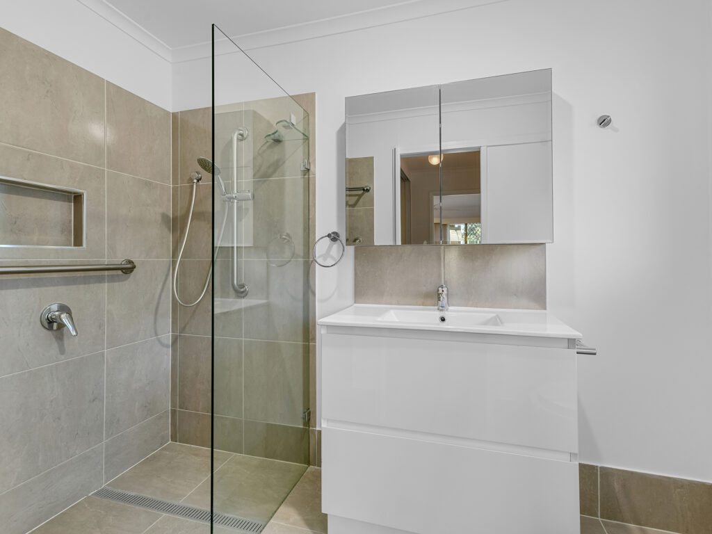 b196012f-ed9a-4706-8aa5-efee2e4d76ee