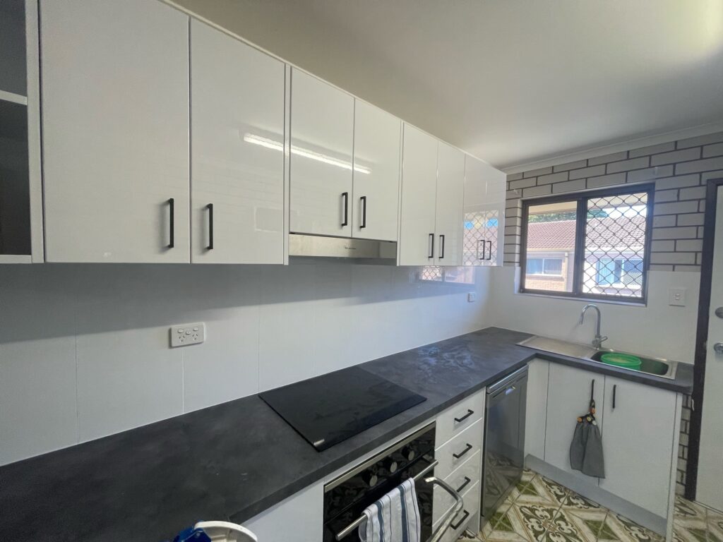 b4050113-2bee-48a0-b722-84ae9fe2fb78