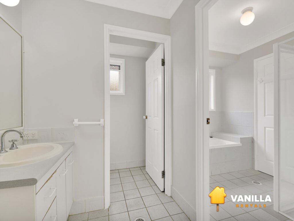 b40b04c3-d16e-4470-a616-063391c13bbd