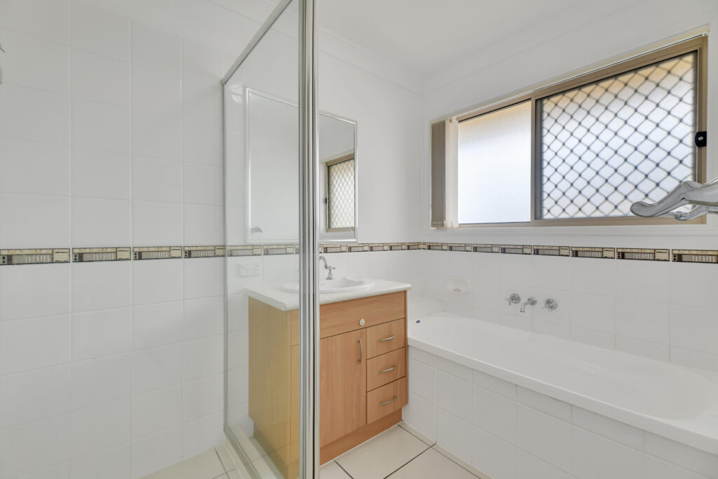 b418011b-4529-48dd-9769-b0ac9ab5b9b2